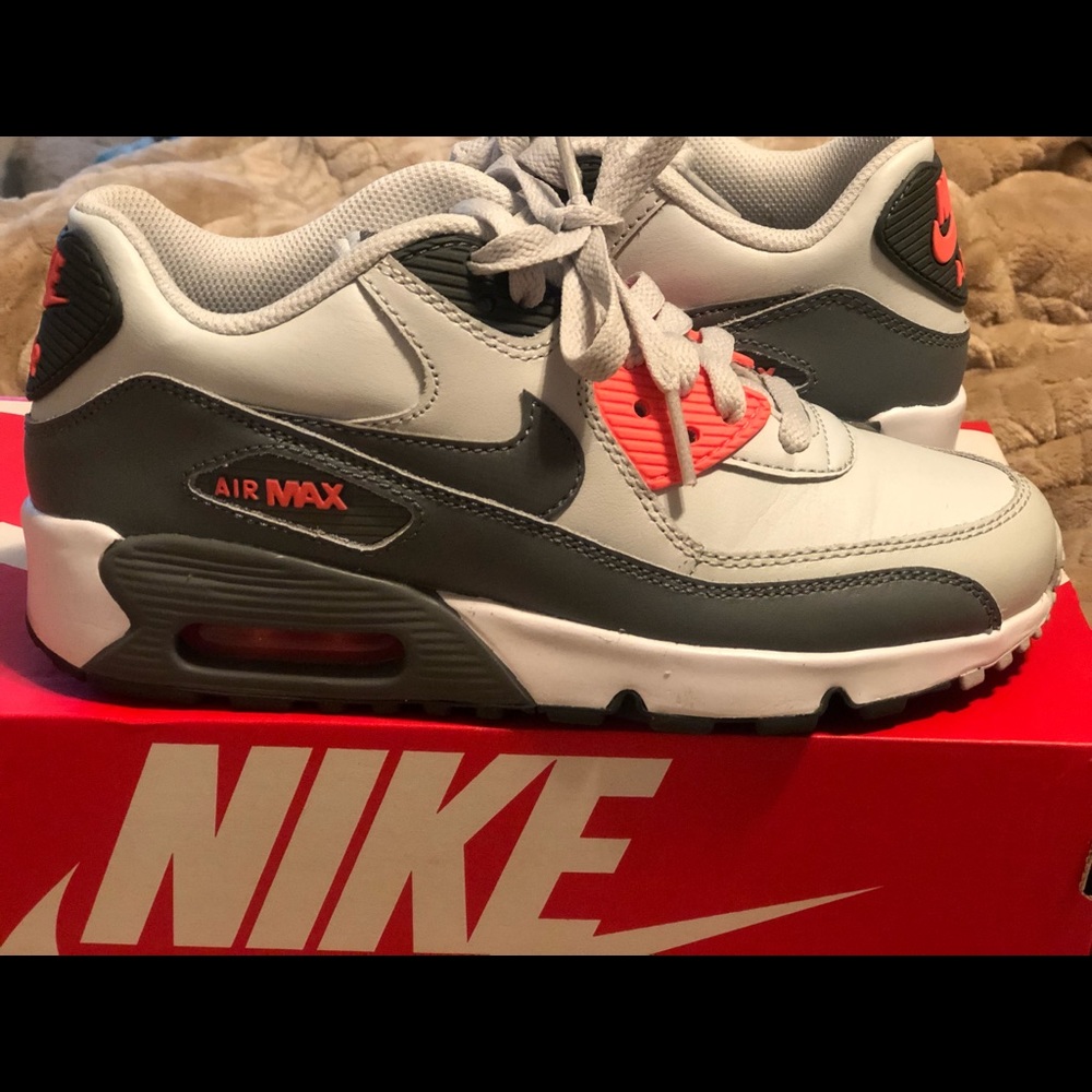 NIKE AIR MAX 90
